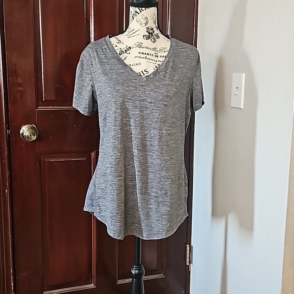 Athletic work out top size large